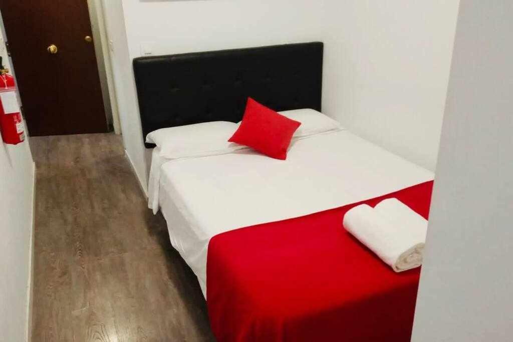 Comodo Y Agradable Estudio En Madrid Centro A5 Exterior photo